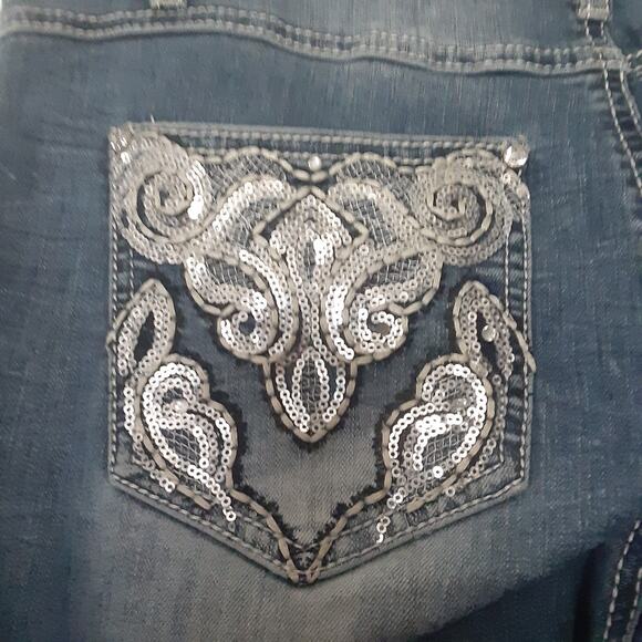 Denim Womans Jeans Contemporary Medium Wash Distressed Blue Size 10 - Picture 10 of 13